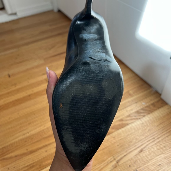 Kendall + Kylie black pumps heels in black leather. Size 8.5 - Picture 7 of 7